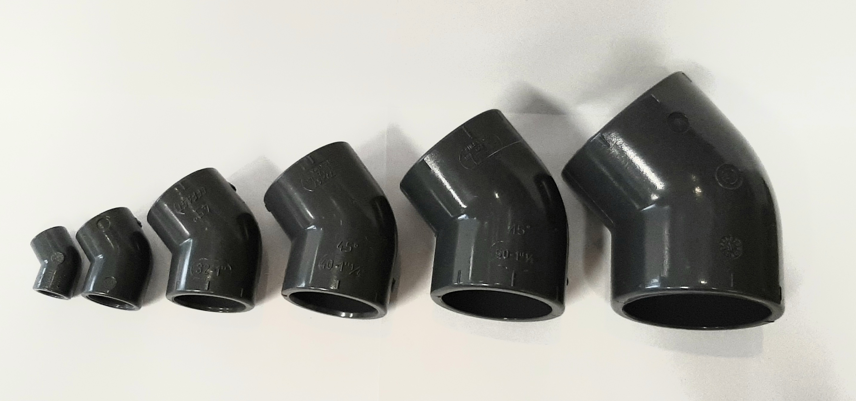 pvc knie 45gr. 75 mm PN16