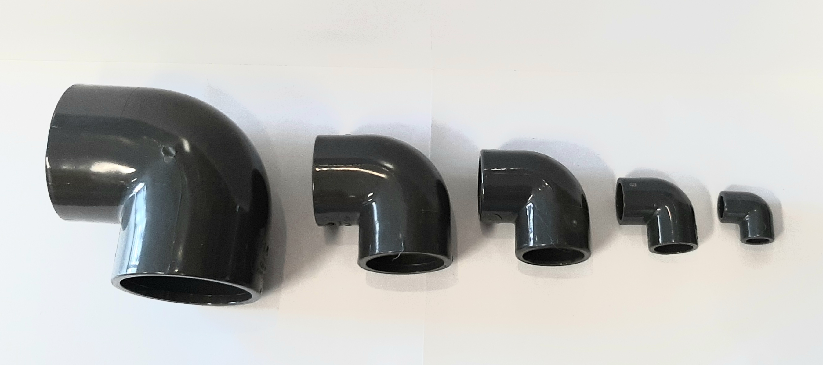 pvc knie 90gr. 20 mm PN16